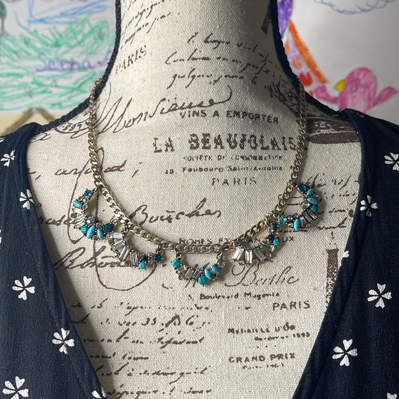 Stunning Chloe & Isabel Multi-Stone Statement Necklace - Picture 1 of 8